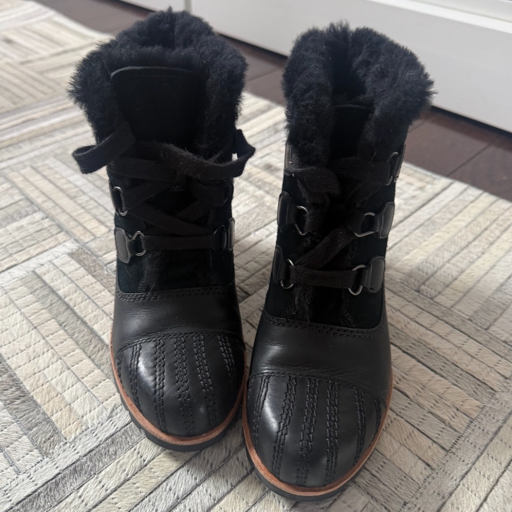 New! Ugg Wedge Boots!